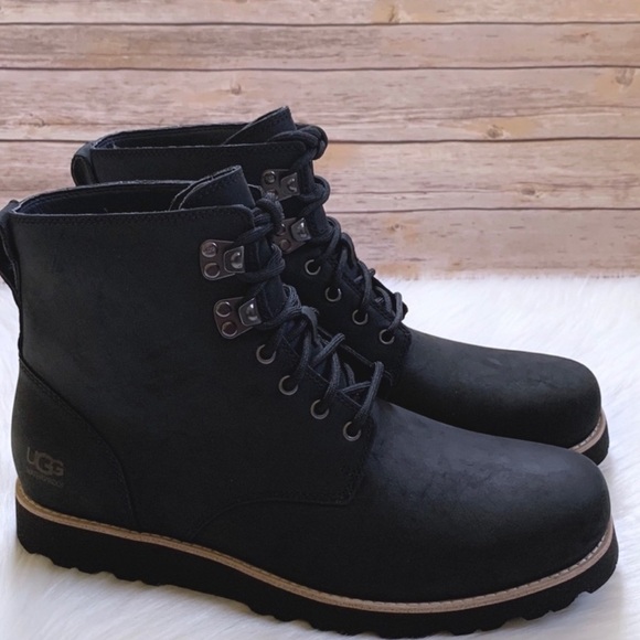 UGG Shoes - Ugg Women’s Ritter Boot Size 9